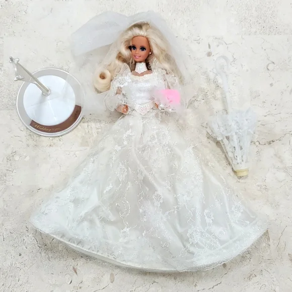 barbie wedding dress 90s Barbie 1861 MIB 1992 Romantic Bride Blonde Doll  Sell4Value